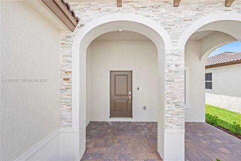 House in Homestead, Florida 3 bedrooms № 2028959 - photo 4