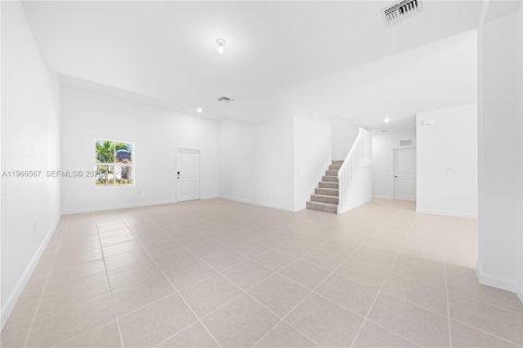 House in Homestead, Florida 3 bedrooms № 2028959 - photo 8