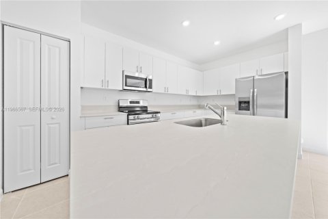 House in Homestead, Florida 3 bedrooms № 2028959 - photo 14