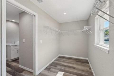 Casa en venta en Weeki Wachee, Florida, 3 dormitorios, 144.93 m2 № 1907952 - foto 27