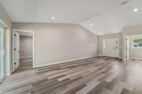 Villa ou maison à vendre à Weeki Wachee, Floride: 3 chambres, 144.93 m2 № 1907952 - photo 7