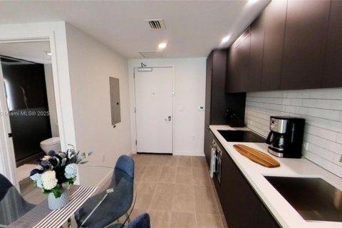 Купить кондоминиум в Майами, Флорида 1 спальня, 42.27м2, № 1728310 - фото 13