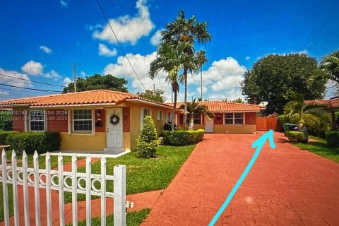 House in Miami, Florida 1 bedroom, 47.38 sq.m. № 2064933