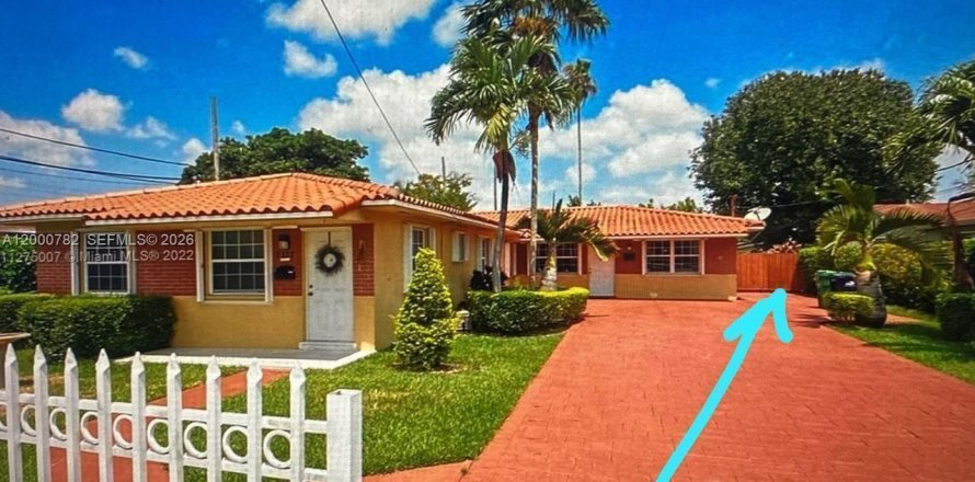 House in Miami, Florida 1 bedroom, 47.38 sq.m. № 2064933