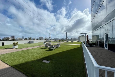 Commercial property in Miami, Florida № 1957884 - photo 25