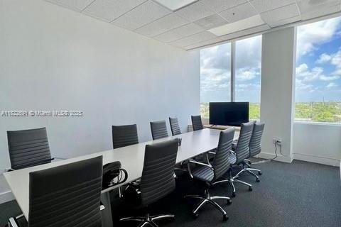 Commercial property in Miami, Florida № 1957884 - photo 21