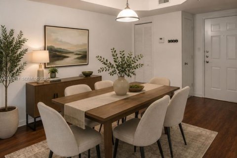 Copropriété à vendre à Pembroke Pines, Floride: 2 chambres, 104.98 m2 № 2343115 - photo 4