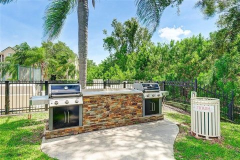 Copropriété à vendre à Sarasota, Floride: 1 chambre, 78.32 m2 № 2142974 - photo 25
