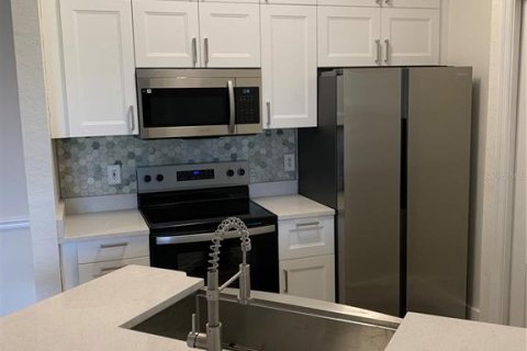 Copropriété à vendre à Sarasota, Floride: 1 chambre, 78.32 m2 № 2142974 - photo 15