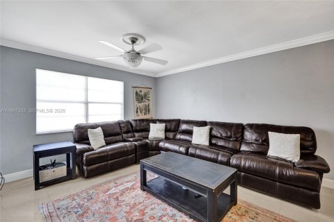 Condo in Deerfield Beach, Florida, 2 bedrooms  № 2081551 - photo 8