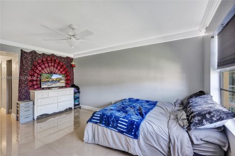 Condo in Deerfield Beach, Florida, 2 bedrooms  № 2081551 - photo 16