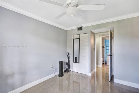 Condo in Deerfield Beach, Florida, 2 bedrooms  № 2081551 - photo 21