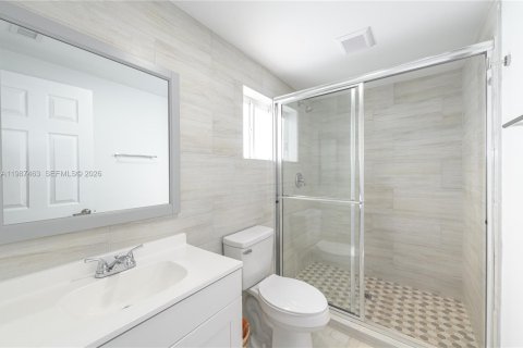 Купить виллу или дом в Майами, Флорида 6 спален, 180.04м2, № 2051770 - фото 17