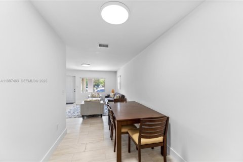 Купить виллу или дом в Майами, Флорида 6 спален, 180.04м2, № 2051770 - фото 7