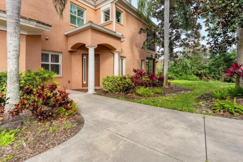 House in Bradenton, Florida 3 bedrooms, 195.09 sq.m. № 2213749 - photo 2