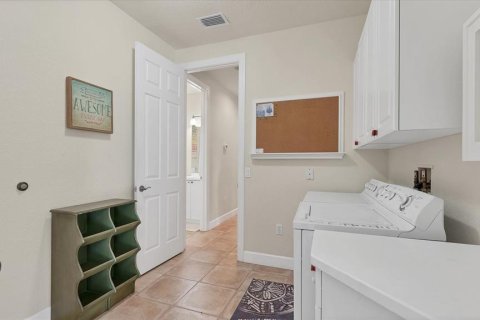 House in Bradenton, Florida 3 bedrooms, 195.09 sq.m. № 2213749 - photo 26