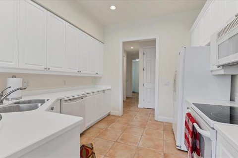 House in Bradenton, Florida 3 bedrooms, 195.09 sq.m. № 2213749 - photo 11