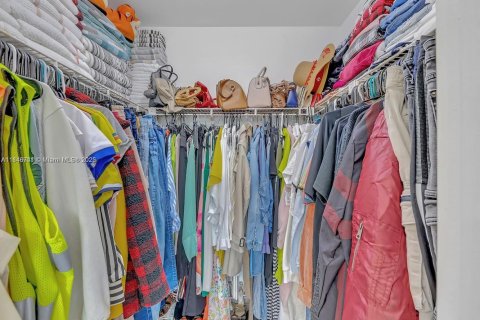 Condo in Sunny Isles Beach, Florida, 1 bedroom  № 1935768 - photo 14