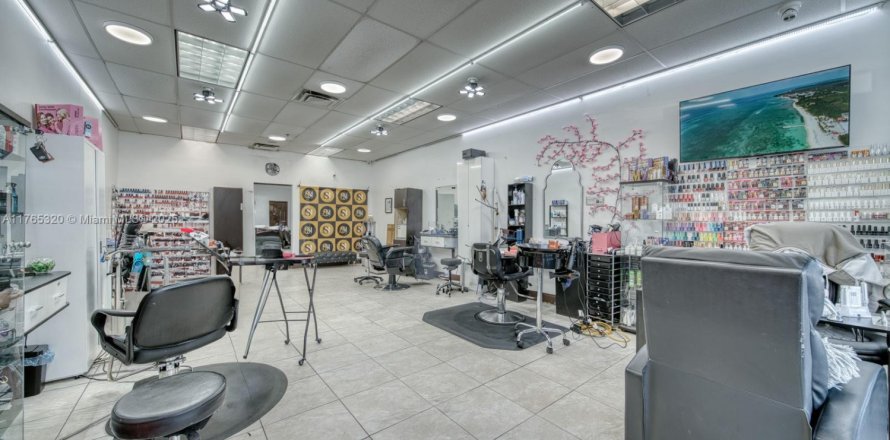 Immobilier commercial à Miami, Floride № 1711120