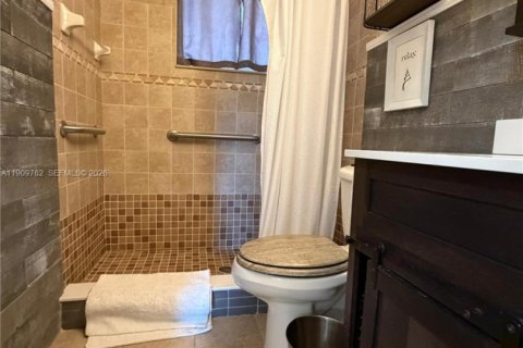 Condo in Bradenton, Florida, 2 bedrooms  № 2060224 - photo 15