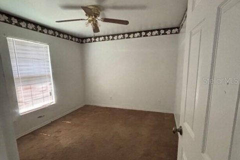 House in Clewiston, Florida 3 bedrooms, 97.55 sq.m. № 2092140 - photo 9