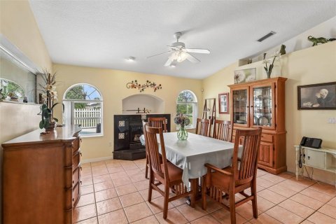 Casa en venta en Palm Coast, Florida, 3 dormitorios, 185.99 m2 № 2195763 - foto 7