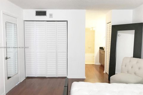 Copropriété à vendre à Miami Beach, Floride: 1 chambre, 72.46 m2 № 1896939 - photo 7