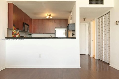 Copropriété à vendre à Miami Beach, Floride: 1 chambre, 72.46 m2 № 1896939 - photo 5