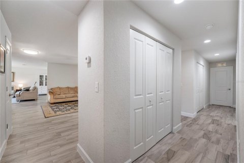 Villa ou maison à vendre à Lakeland, Floride: 4 chambres, 220.18 m2 № 2102112 - photo 21