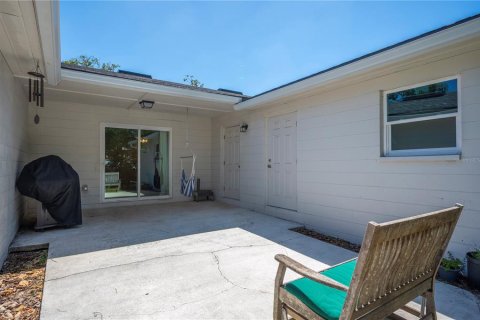 Villa ou maison à vendre à Lakeland, Floride: 4 chambres, 220.18 m2 № 2102112 - photo 9