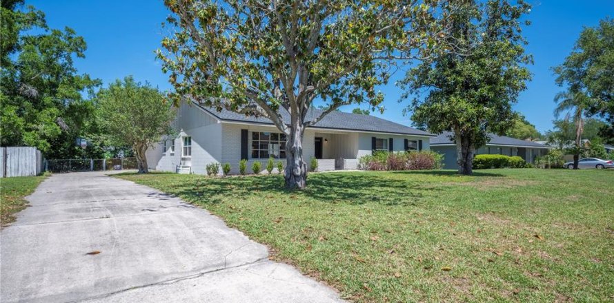 Villa ou maison à Lakeland, Floride 4 chambres, 220.18 m2 № 2102112