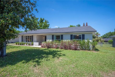 Villa ou maison à vendre à Lakeland, Floride: 4 chambres, 220.18 m2 № 2102112 - photo 4