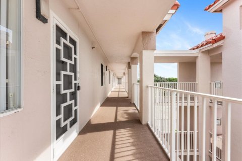 Купить кондоминиум в Делрей-Бич, Флорида 5 комнат, 129.32м2, № 2295501 - фото 3