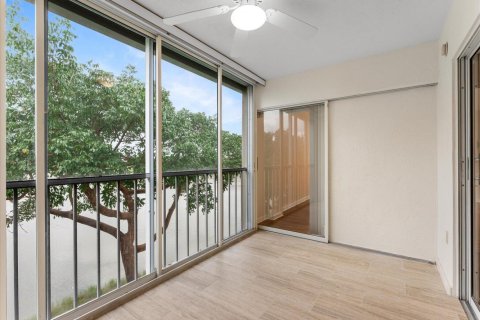 Купить кондоминиум в Делрей-Бич, Флорида 5 комнат, 129.32м2, № 2295501 - фото 18