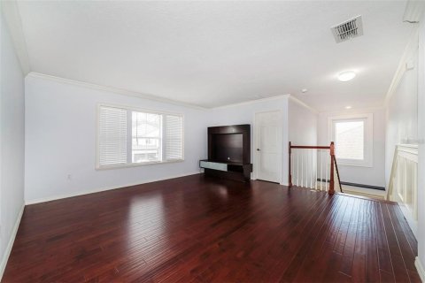 House in Orlando, Florida 5 bedrooms, 306.39 sq.m. № 2208444 - photo 22