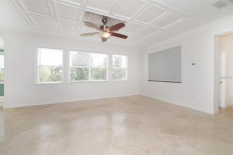 House in Orlando, Florida 5 bedrooms, 306.39 sq.m. № 2208444 - photo 8