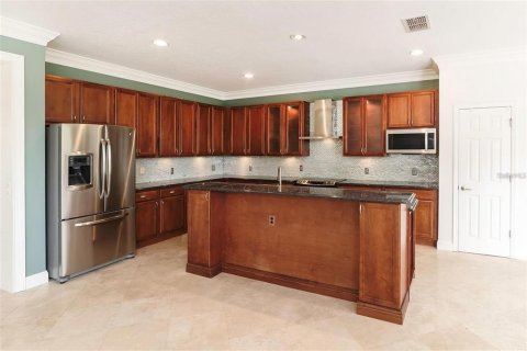 House in Orlando, Florida 5 bedrooms, 306.39 sq.m. № 2208444 - photo 11
