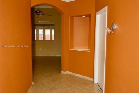Купить виллу или дом в Майами, Флорида 4 спальни, 150.32м2, № 1950659 - фото 30