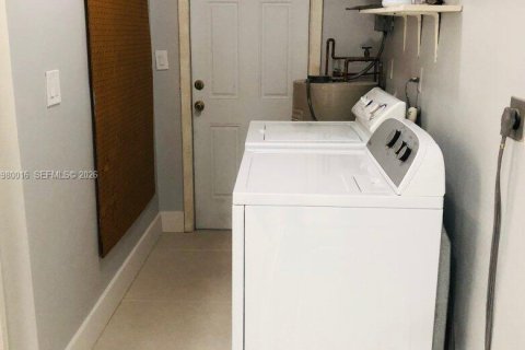 Appartement à louer à Coral Gables, Floride: 3 chambres, 317.35 m2 № 2046353 - photo 14