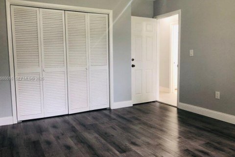 Appartement à louer à Coral Gables, Floride: 3 chambres, 317.35 m2 № 2046353 - photo 12