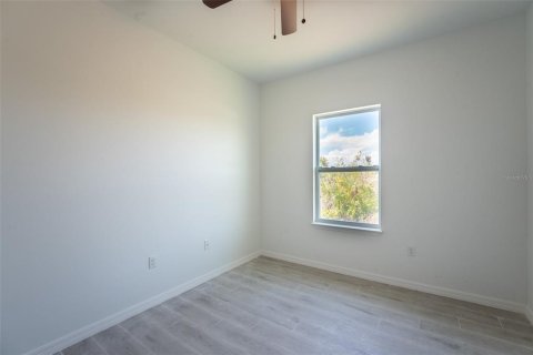 Villa ou maison à louer à Port Charlotte, Floride: 4 chambres, 162.02 m2 № 1732520 - photo 16