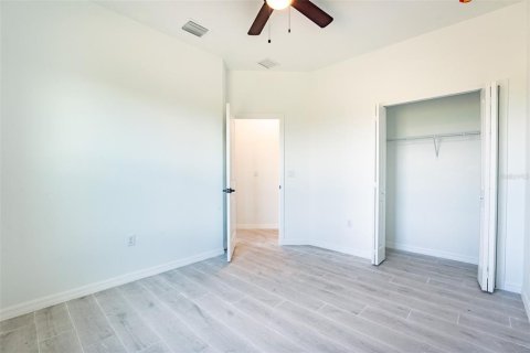 Villa ou maison à louer à Port Charlotte, Floride: 4 chambres, 162.02 m2 № 1732520 - photo 14