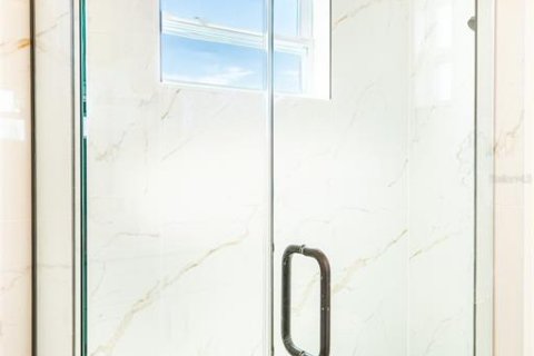 Villa ou maison à louer à Port Charlotte, Floride: 4 chambres, 162.02 m2 № 1732520 - photo 12