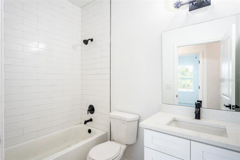 Villa ou maison à louer à Port Charlotte, Floride: 4 chambres, 162.02 m2 № 1732520 - photo 17