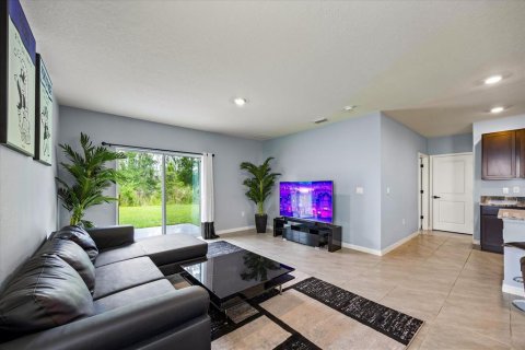 House in Plant City, Florida 5 bedrooms, 234.3 sq.m. № 1904475 - photo 12