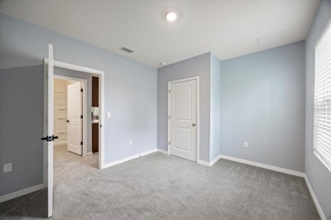 House in Plant City, Florida 5 bedrooms, 234.3 sq.m. № 1904475 - photo 21