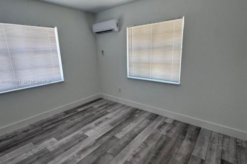 Apartamento en alquiler en Miami, Florida, 1 dormitorio, 60.39 m2 № 2017956 - foto 7