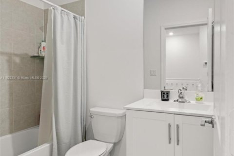 Adosado en venta en Homestead, Florida, 3 dormitorios, 153.38 m2 № 1976286 - foto 22