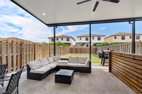 Adosado en venta en Homestead, Florida, 3 dormitorios, 153.38 m2 № 1976286 - foto 25