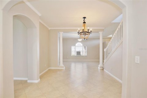 House in Clermont, Florida 5 bedrooms, 268.12 sq.m. № 2381335 - photo 5